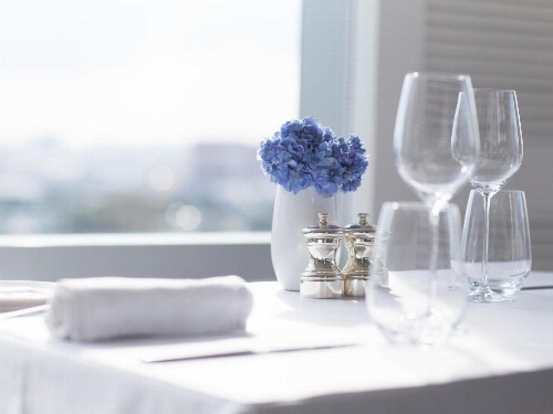 Raffles Makati Hotel image 5